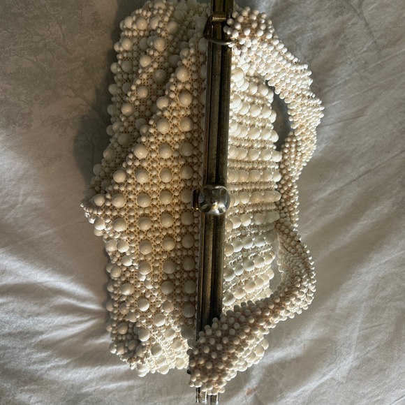 Vintage white beaded purse - Picture 7 of 7